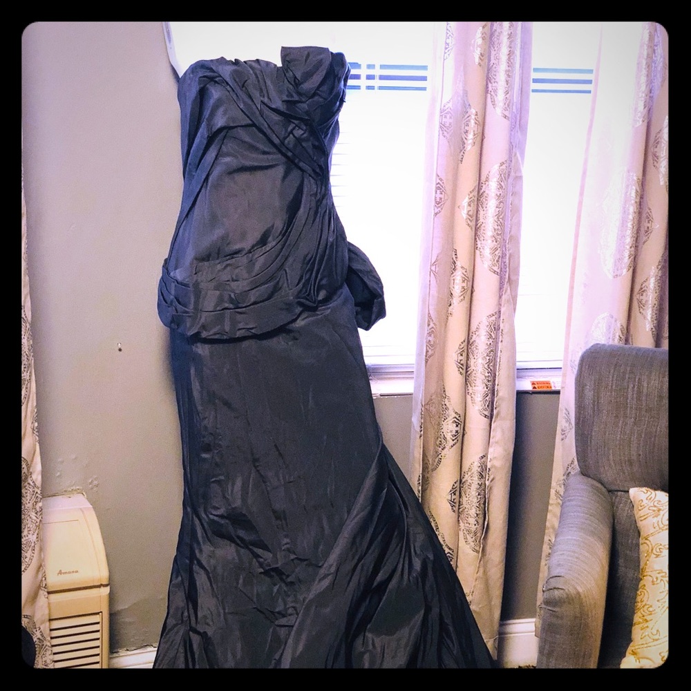 Elegant dress new
